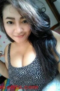 Tante girang hot